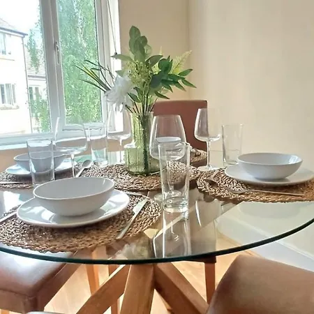 Stylish 3 Bed Flat With Private Balcony Appartement Bristol