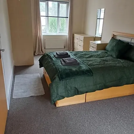 Stylish 3 Bed Flat With Private Balcony Appartement Bristol